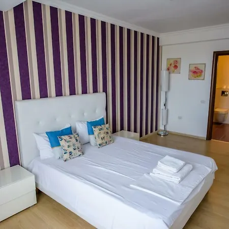 アパート C&y Solid *